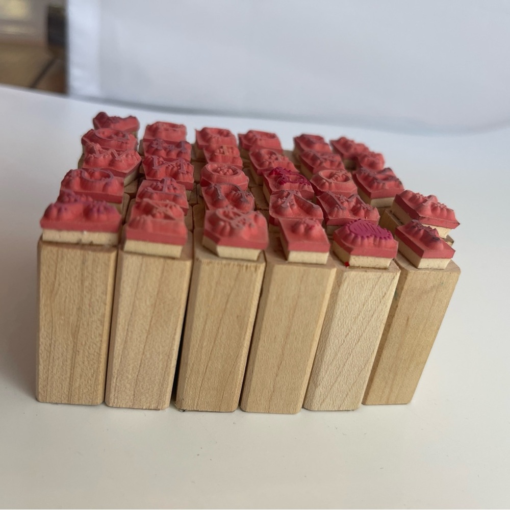 Rubber Alphabet Upper Case Stamps Set of 30 - Picture 9 of 12